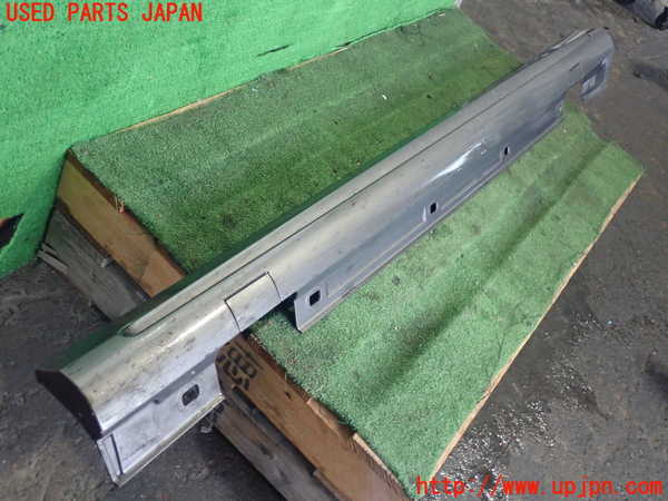 2UPJ-9228051392]ベンツ CLA180 シューティングブレーク(117942)左サイドステップ 中古_2