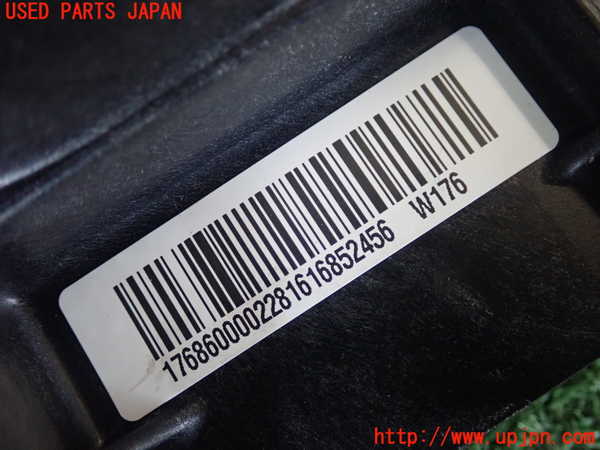 2UPJ-9228057870]ベンツ CLA180 シューティングブレーク(117942)助手席側エアバッグカバー 中古_4
