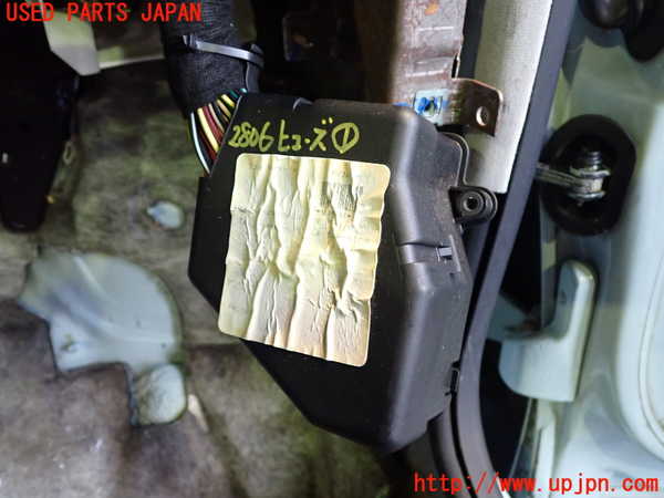 2UPJ-9228066741]VW ニュービートルカブリオレ(1YAZJ)ヒューズボックス1 中古_2