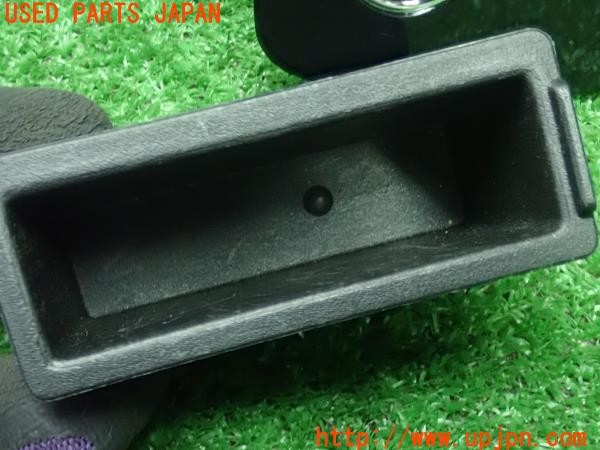 3UPJ=9228080512]ハリアー(ZSU60W)槌屋ヤック YAC 電源コンソールBOX USBポート 中古_4