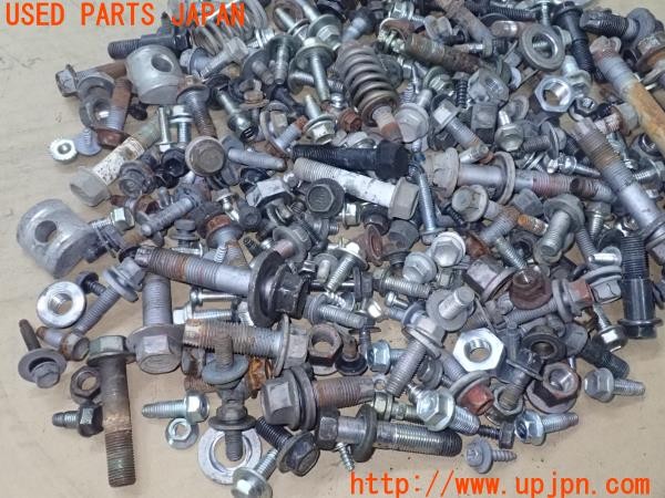 3UPJ=9228090720]ハイエースバン(KDH201V)ネジ・ナット・ステー類 セット ジャンク_3