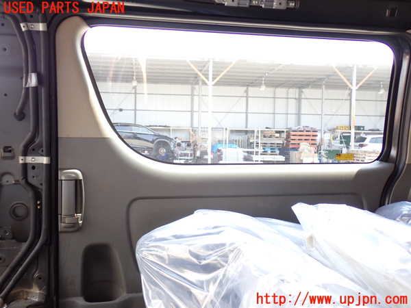 2UPJ-9228091290]ハイエースバン200系(KDH201V)右後ドア (43R-007953) 中古_5