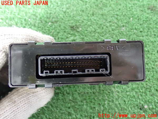 2UPJ-9228096148]ハイエースバン200系(KDH201V)コンピューター3 (88650-26400) 中古_2
