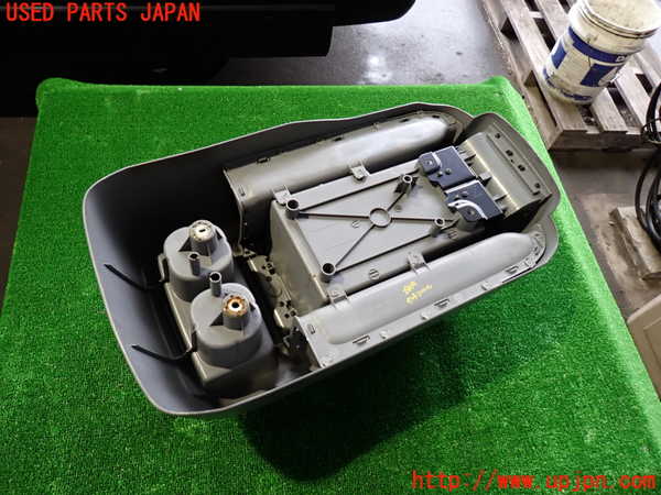 2UPJ-9228097540]ハイエースバン200系(KDH201V)センターコンソール 中古_4