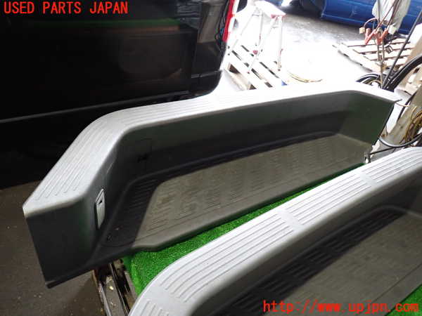 2UPJ-9228097740]ハイエースバン200系(KDH201V)スカッフプレート (ジャンク品) 中古_2