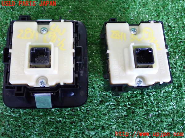 2UPJ-9228116312]レクサス・NX300h(AYZ10)スイッチ7 (シート) 中古_2