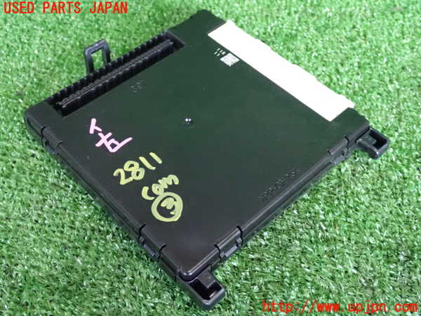 2UPJ-9228116148]レクサス・NX300h(AYZ10)コンピューター3 中古_2