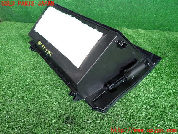 2UPJ-9228117516]レクサス・NX300h(AYZ10)グローブボックス1 中古_3