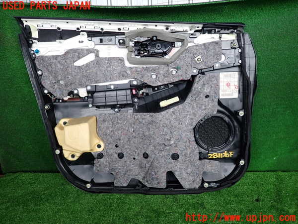 2UPJ-9228111234]レクサス・NX300h(AYZ10)右前ドア内張り 中古_2