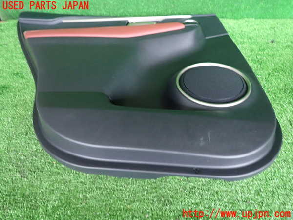 2UPJ-9228111324]レクサス・NX300h(AYZ10)左後ドア内張り 中古_4