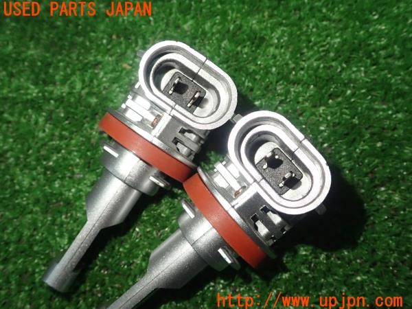 3UPJ=9228120590]レクサス CT200h(ZWA10)LUMRAN EZ LEDバルブ② フォグライト 中古_2