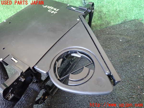 1UPJ-9228137810]ポルシェ・ボクスター(98623)ドリンクホルダー 中古_2