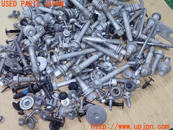 3UPJ=9228140720]プジョー 5008 GTブルーHDi(P87AH01)ネジ・ナット・ステー類 セット ジャンク_3