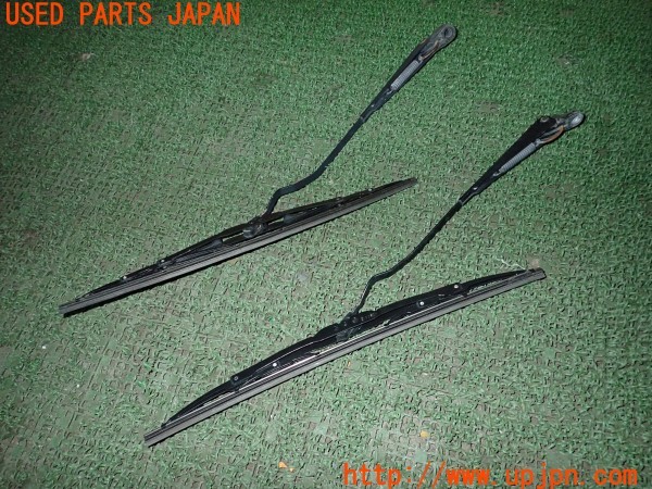 3UPJ=9228170001]アルファロメオ スパイダー(115)BOSCH ボッシュ フロントワイパーアーム 中古_2
