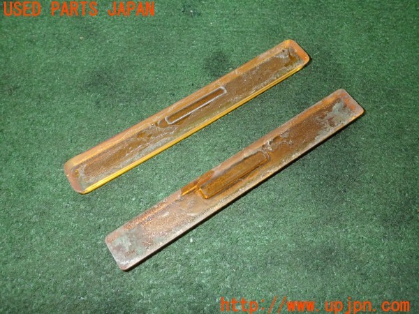 3UPJ=9228170512]アルファロメオ スパイダー(115)社外 リフレクター フロントコーナーランプ側 中古_3
