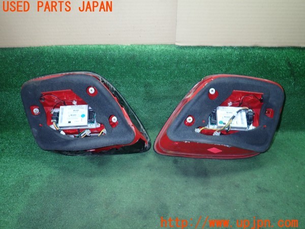 3UPJ=9228190547]ベントレー コンチネンタル GT(BCBEB)純正 V226AL-ECE テールランプ 中古_4