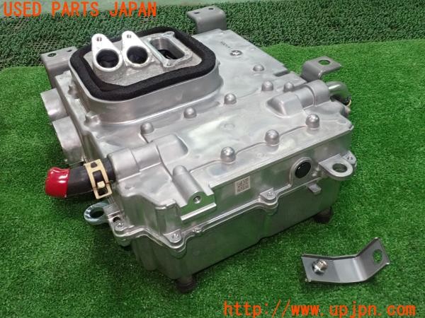 3UPJ=9228200581]アウトランダーPHEV(GG2W)前期 純正 9410A081 リアモーターコントロールユニット RMCU 中古_4