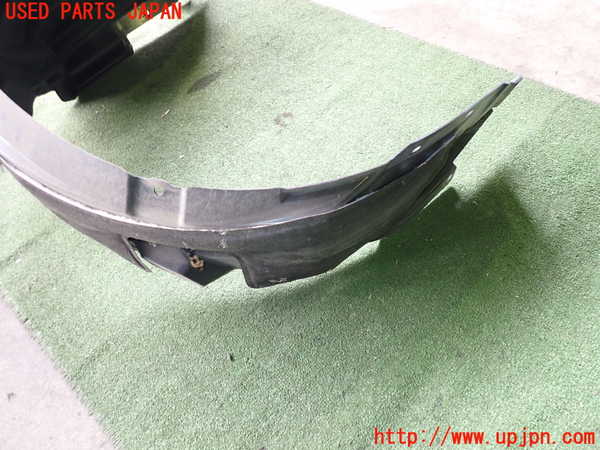 2UPJ-9228201090]アウトランダーPHEV(GG2W)右前フェンダーライナー 中古_3