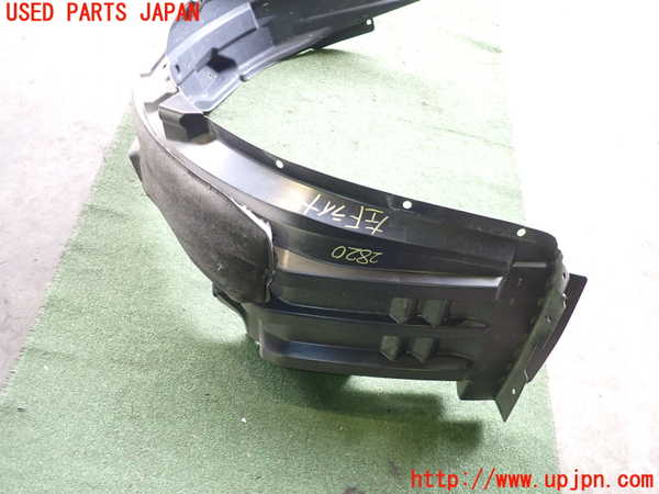 2UPJ-9228201092]アウトランダーPHEV(GG2W)左前フェンダーライナー 中古_2