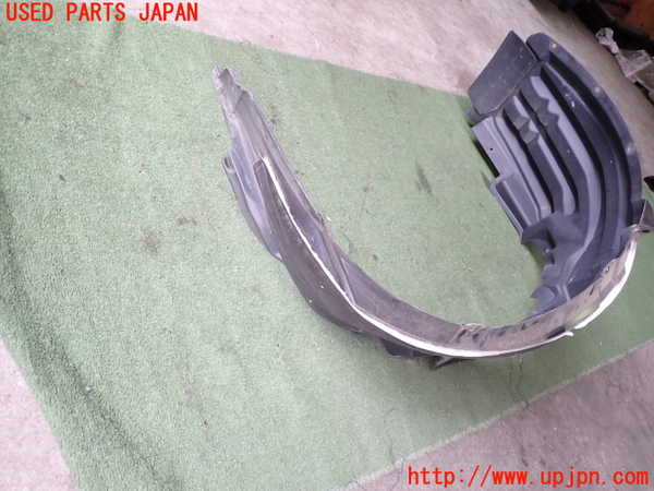 2UPJ-9228201092]アウトランダーPHEV(GG2W)左前フェンダーライナー 中古_3