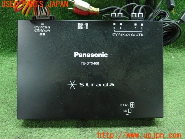 3UPJ=9228230578]BMW 650i カブリオレ(EK48 E64)後期 Panasonic Strada パナソニック ストラーダ TU-DTX400 地デジチューナー 中古_3