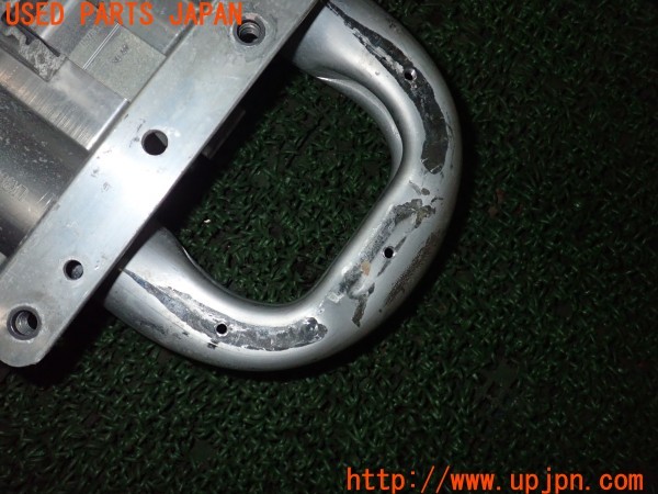 3UPJ=9228230715]BMW 650i カブリオレ(EK48 E64)後期 純正 5462 7181074-03 ロールオーバーバー 中古_4