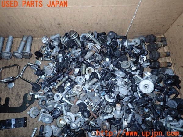 3UPJ=9228230720]BMW 650i カブリオレ(EK48 E64)後期 ネジ・ナット・ステー類 セット ジャンク_4