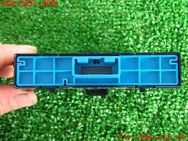 2UPJ-9228246310]レクサス・NX200t(AGZ10)スイッチ5(ビューカメラ ステアリングヒーター) 中古_4