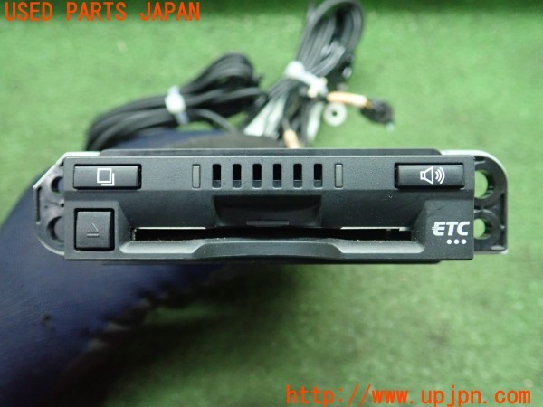 3UPJ=9228260503]ハリアー エレガンス(ZSU65W)純正ビルトイン 08686-00360 ETC車載器 中古_3
