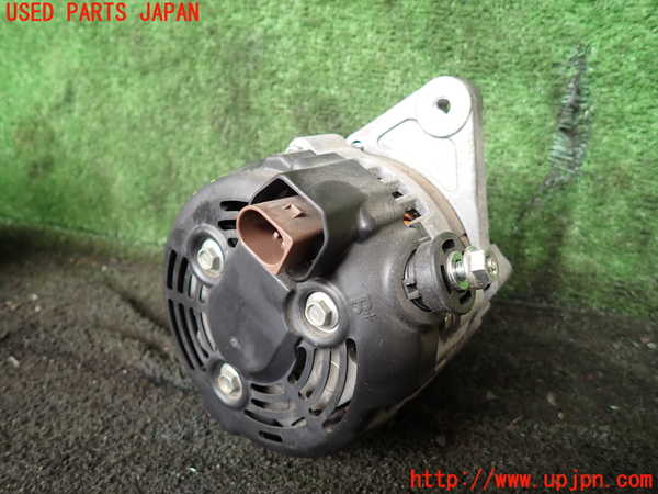 1UPJ-9228276015]ジムニー(JB64W)オルタネーター(ダイナモ) 中古_2