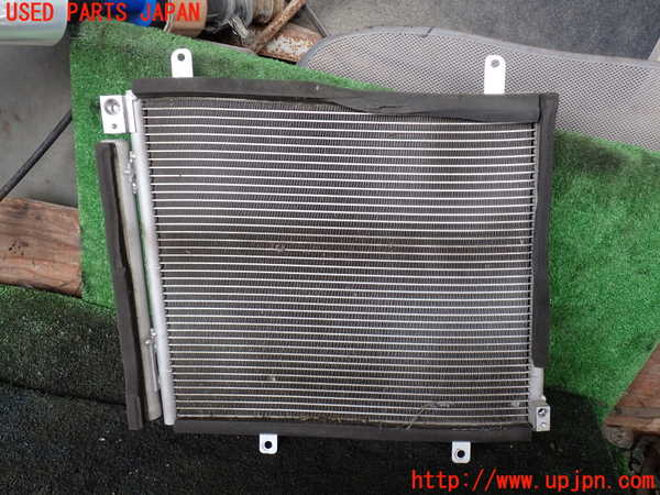 1UPJ-9228276031]ジムニー(JB64W)エアコンコンデンサー1 中古_2