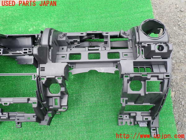 1UPJ-9228277505]ジムニー(JB64W)ダッシュボード 中古_2