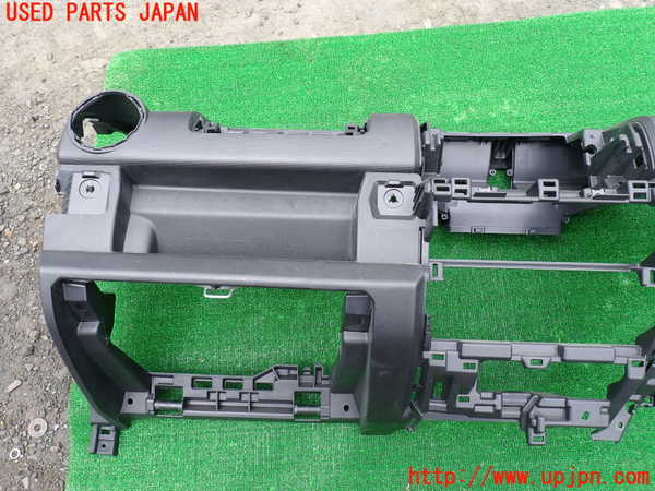 1UPJ-9228277505]ジムニー(JB64W)ダッシュボード 中古_3