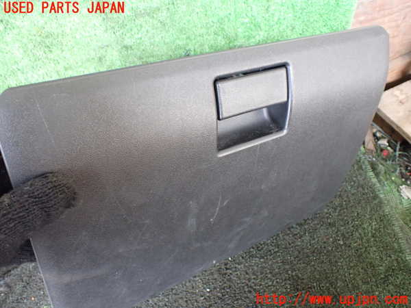 1UPJ-9228277516]ジムニー(JB64W)グローブボックス1 中古_2