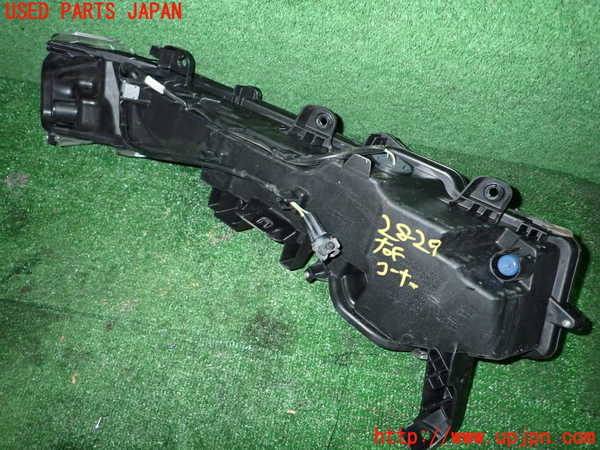1UPJ-9228291150]レクサス・NX300h(AYZ10)右コーナーランプ 中古_2