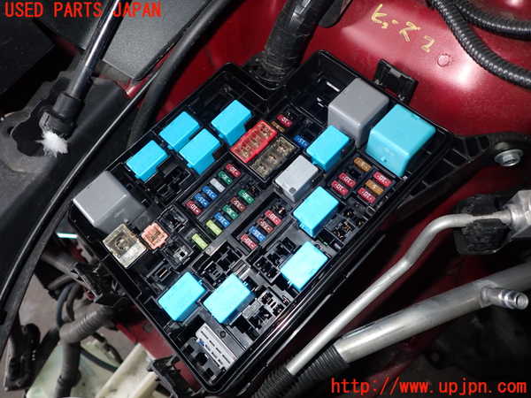 1UPJ-9228296742]レクサス・NX300h(AYZ10)ヒューズボックス2 中古_2