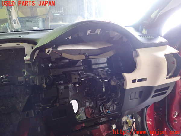 1UPJ-9228297505]レクサス・NX300h(AYZ10)ダッシュボード 中古_3