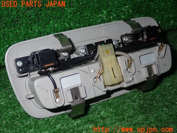 3UPJ=9228310574]ハイエースバン200系(KDH206V 2型)純正 ルームランプ 中古_3