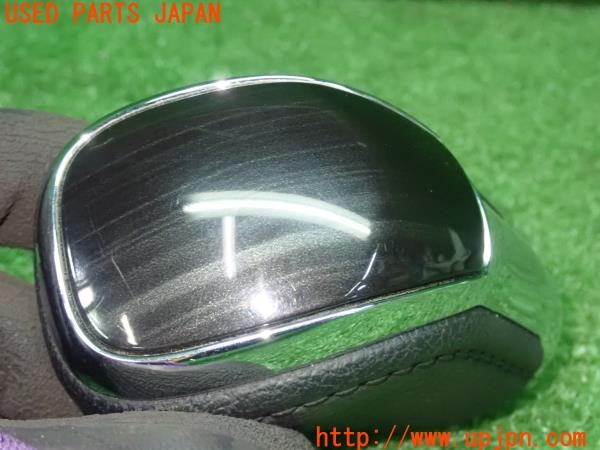 3UPJ=9228310614]ハイエースバン200系(KDH206V 2型)純正? シフトノブ 黒木目調 中古_5