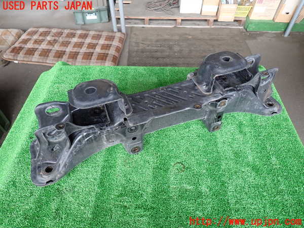 2UPJ-9228315296]ハイエースバン200系(KDH206V)メンバー1 ジャンク品 中古_3