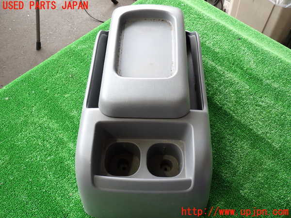 2UPJ-9228317540]ハイエースバン200系(KDH206V)センターコンソール 中古_4