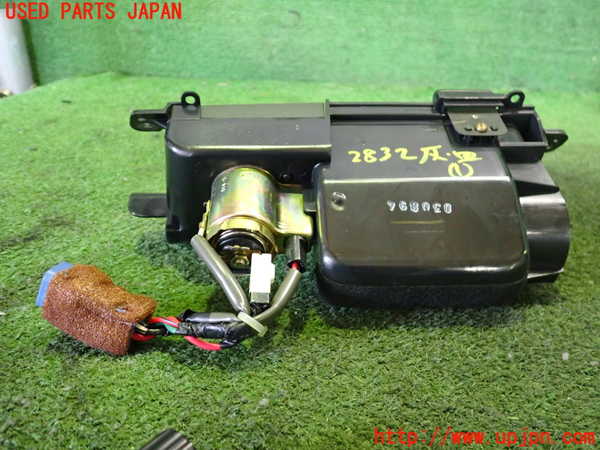 2UPJ-9228327821]ソアラ(JZZ31)灰皿1 中古 レクサス・SC430_3