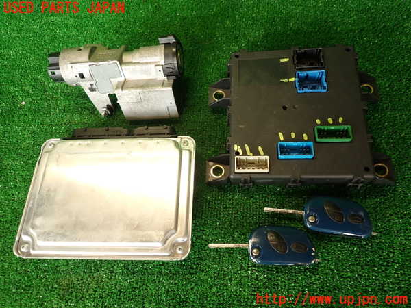 2UPJ-9228336110]マセラティ・クアトロポルテ(MQP)エンジンコンピューター 中古_2