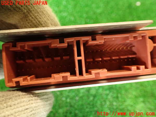 2UPJ-9228336145]マセラティ・クアトロポルテ(MQP)エアバッグコンピューター 中古_3