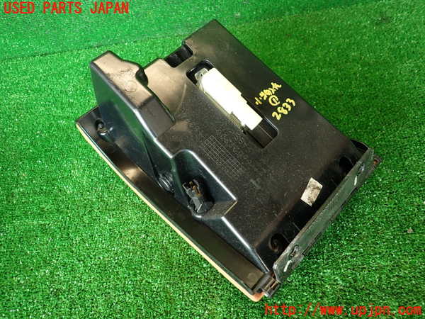 2UPJ-9228337841]マセラティ・クアトロポルテ(MQP)小物入れ1 中古_4