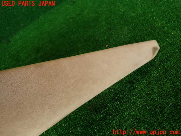 2UPJ-9228337675]マセラティ・クアトロポルテ(MQP)右リアピラートリム 中古_3