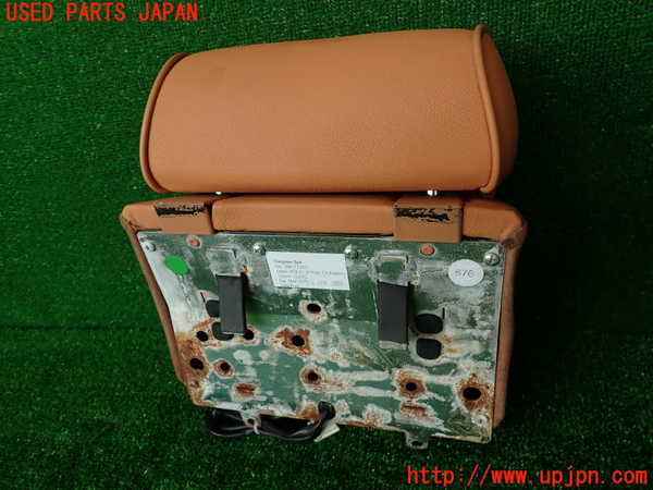 2UPJ-9228337130]マセラティ・クアトロポルテ(MQP)真中2列目ヘッドレスト (ジャンク品) 中古_2
