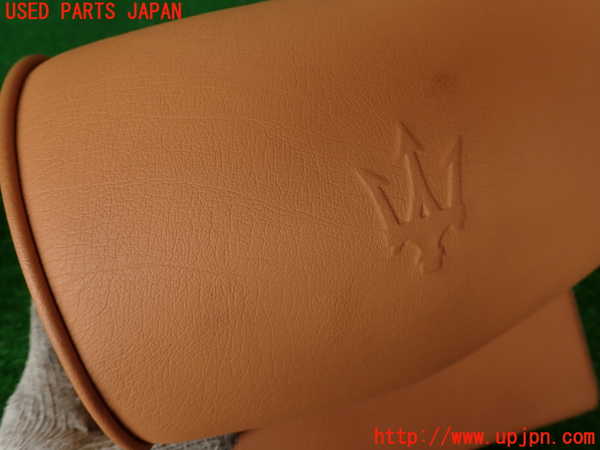 2UPJ-9228337130]マセラティ・クアトロポルテ(MQP)真中2列目ヘッドレスト (ジャンク品) 中古_4