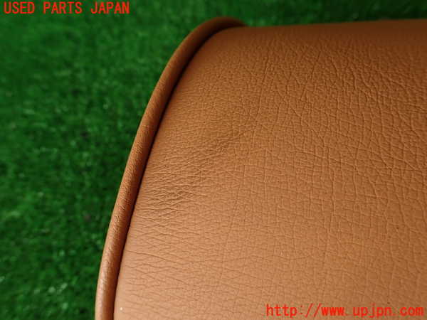 2UPJ-9228337180]マセラティ・クアトロポルテ(MQP)左2列目ヘッドレスト 中古_3