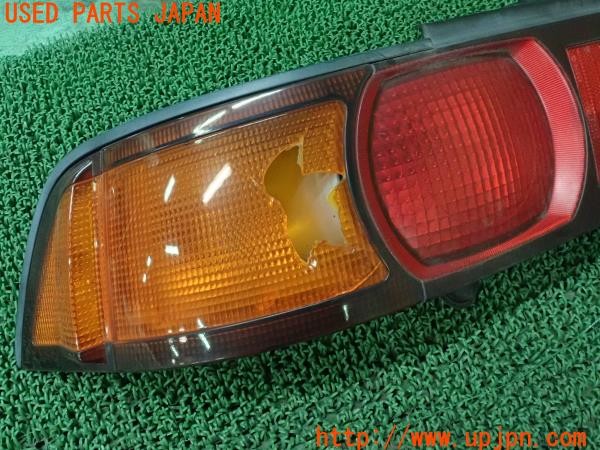 3UPJ=9228360012]MR2(SW20)後期 純正 テールランプ ガーニッシュ セット 中古_3